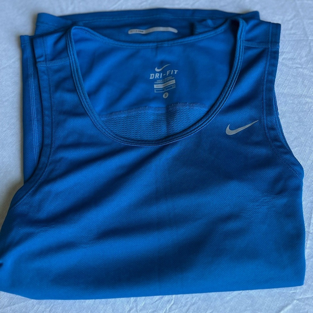 Nike dry fit running singlet